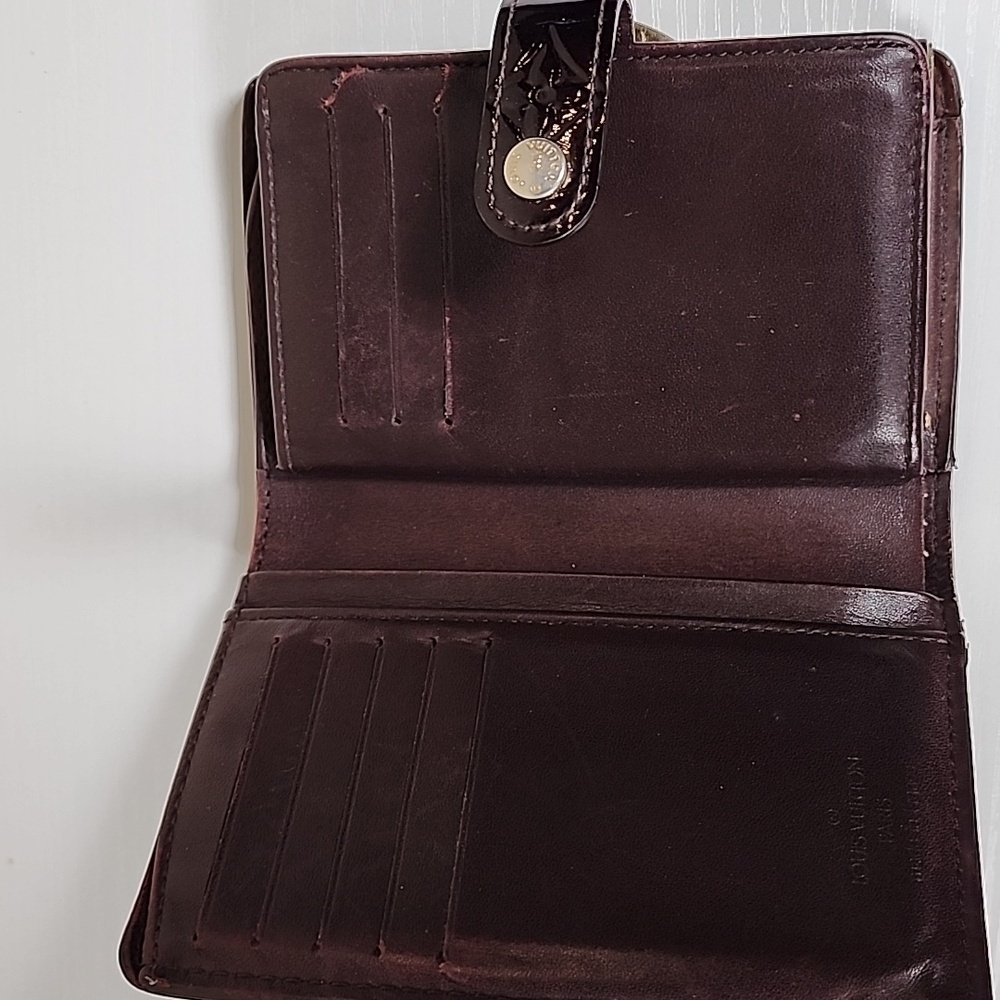 Louis Vuitton Monogram Vernis Wallet In Amarante - Picture 8 of 11